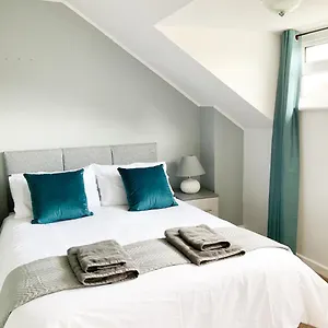  Holiday home Thornbury House